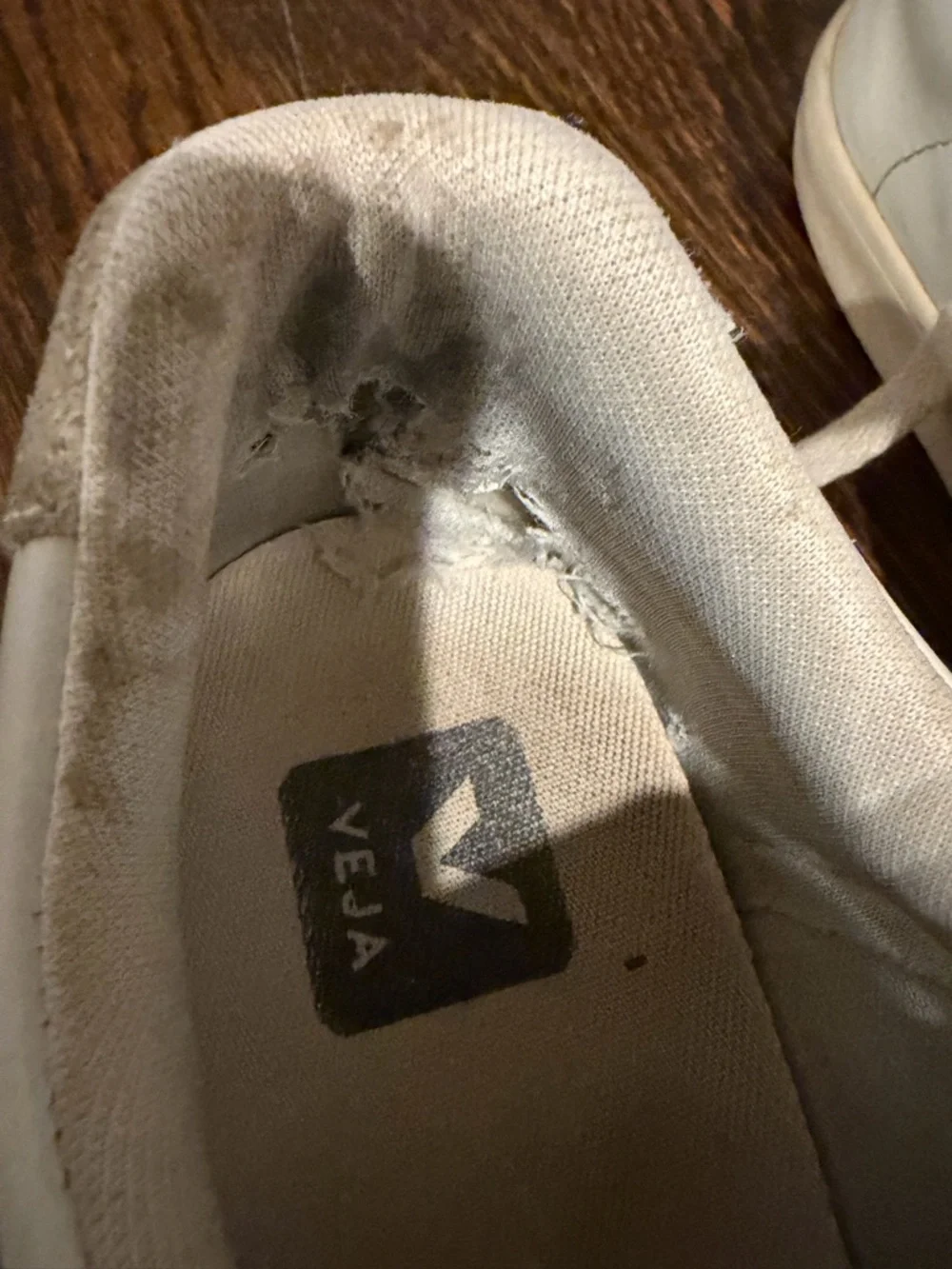 Veja Esplar Leather White Sneaker, Sz 37 (US 6) - Picture 12 of 13